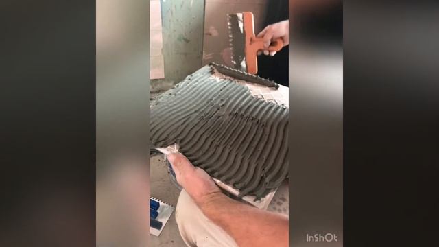 Плитка на пол дома на кухне