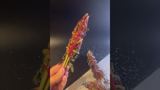 Скрутка из крапивы