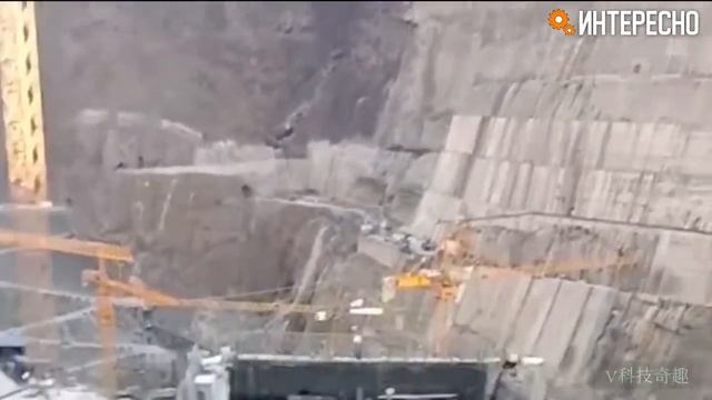 Удивительная технология доставки техники на обьект! Увидев это, кровь закипела!