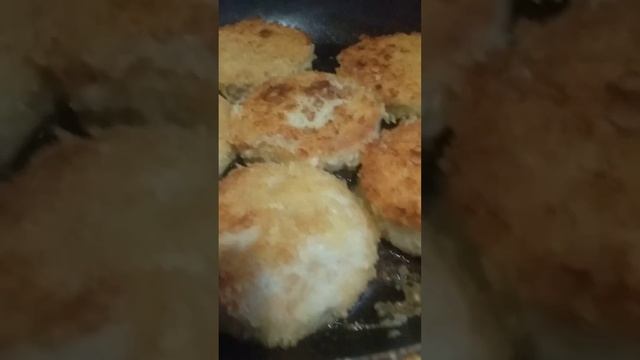 Куриные котлеты.