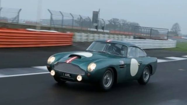 Aston Martin DB4 GT Continuation