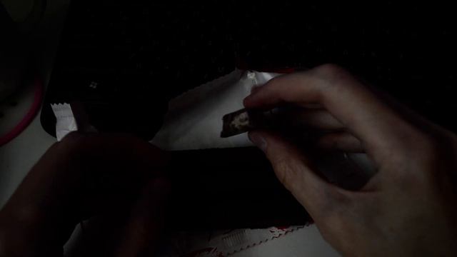 Первый раз ем HISS - Иранский KitKat