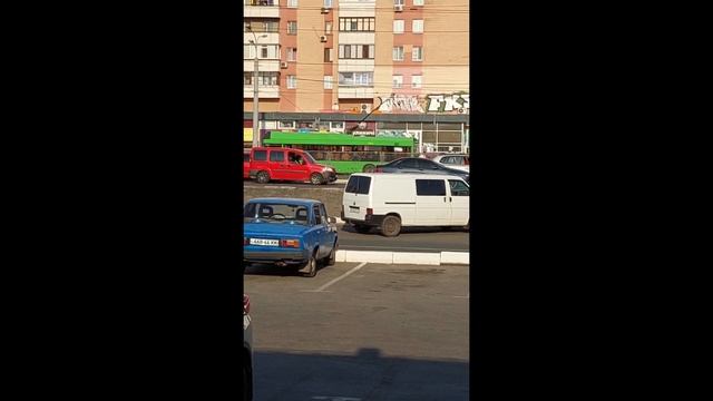 АВТОБУСЫ 119Е НА ОСТАНОВКЕ УЛИЦА ОДЕССКАЯ