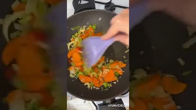 Вкусная и полезная похлёбка от ООО «Каприз» с лапшой яичной «С Крапивой»