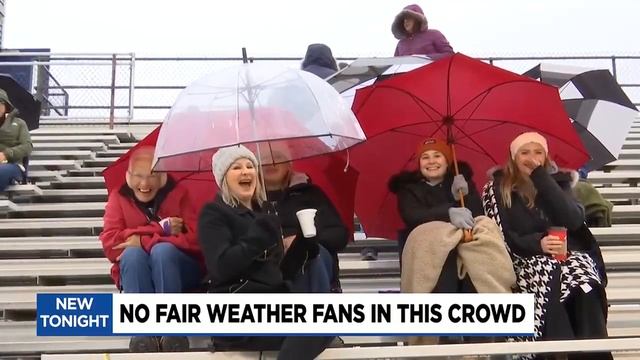 Fans, students brave weather for Heritage homecoming game