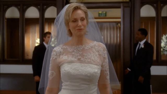 Glee - Sue Crashes Emma And Will's Wedding (Full Scene) HD - 4x14