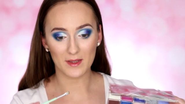 ❤️ ❤️ Makeup Revolution Glass Mirror - NOWOŚĆ! Obłędne makijaże – efekt lustra! ❤️ 😍