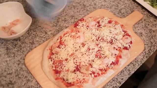 За кулисами