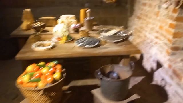 Беларусь | Мiрский замок | ЧАСТЬ 11 - Столовая, кухня, внутренний двор замка
