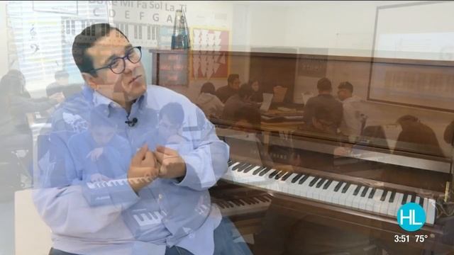 Local opera singer-turned-teacher inspires his students to believe in their dreams | HOUSTON LIF...