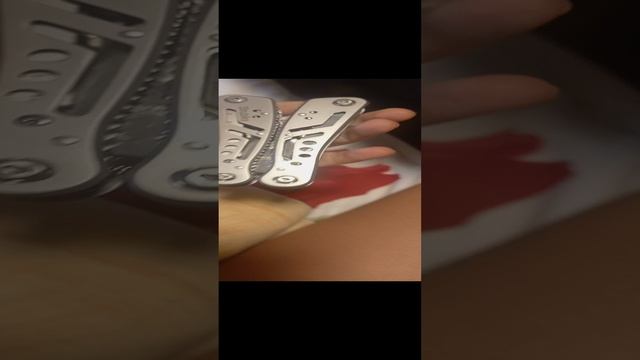 классный комплект (ножик браслет фонарик)