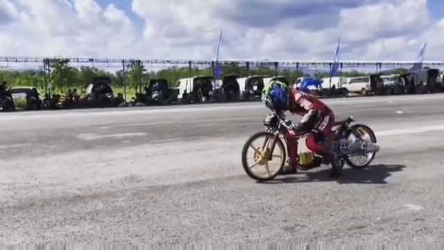 THE MOST BRAVE FEMALE RACER