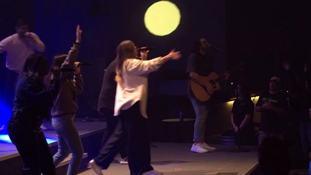 The Hills Creative - You Make Me Brave (Live)