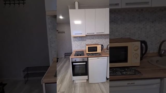 Уютная студия  с ремонтом, мебелью и быттехникой.