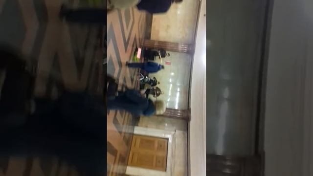 Музыканты в метро,  Москва.