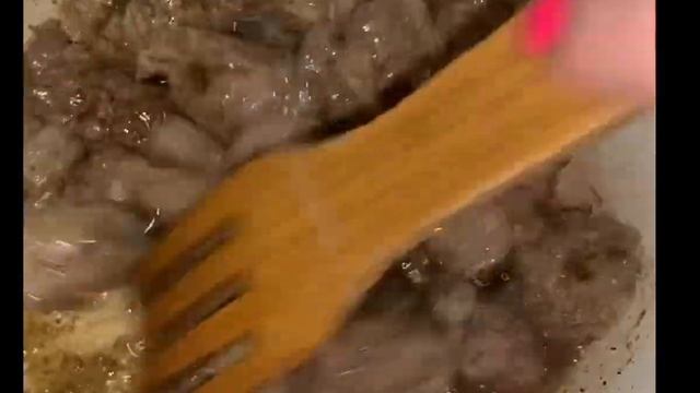 Ужин ( картошка 🥔 с мясом «говядина»)