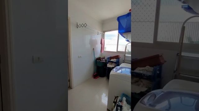 2 dorms, andar alto, com varanda e 2 banheiros