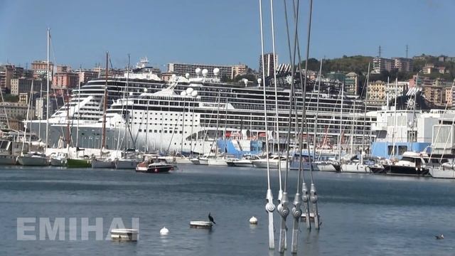 Port of Genoa: Cruise ship MSC Opera & MSC Seaview