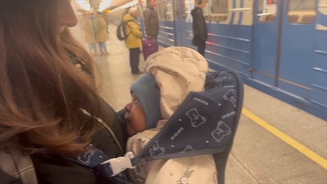 BENJAMIN'S FIRST TIME IN THE METRO//БЕНДЖАМИН ВПЕРВЫЕ В МЕТРО