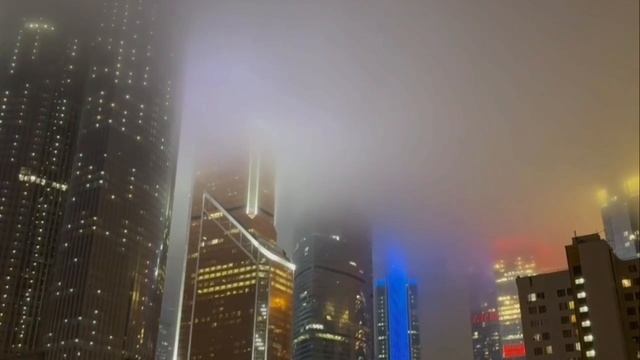 🌫️В районе Москва-Сити сильный туман 🌫️