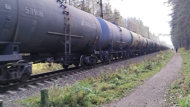 электровоз вл10 с наливным поездом на перегоне Заневский пост 1 - Ржевка