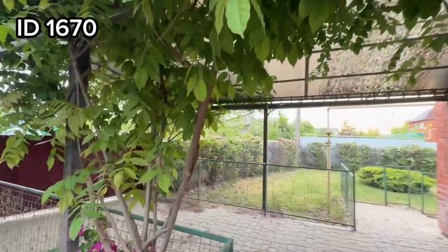 Отличный кирпичный дом с большим участком и баней