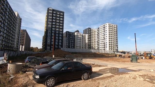 Строительство сада в ЖК Москвичка. Инстаграм - https://www.instagram.com/gkmoskvichka/