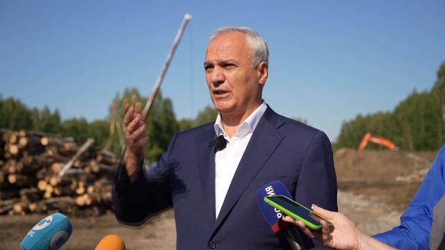 Первую многоэтажку начали строить в микрорайоне Клюквенный