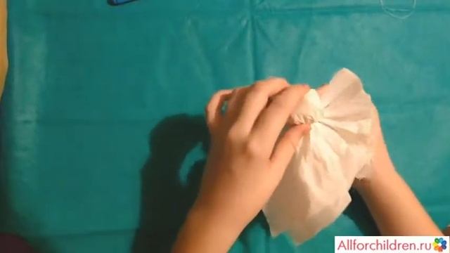 Ангел из бумажных салфеток