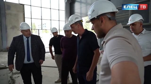 Игорь Артамонов проинспектировал ход работ на двух важных стройках в Ельце