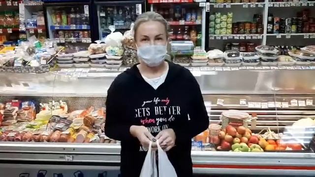 Застройщик Д. Альхов раздаёт маски -2