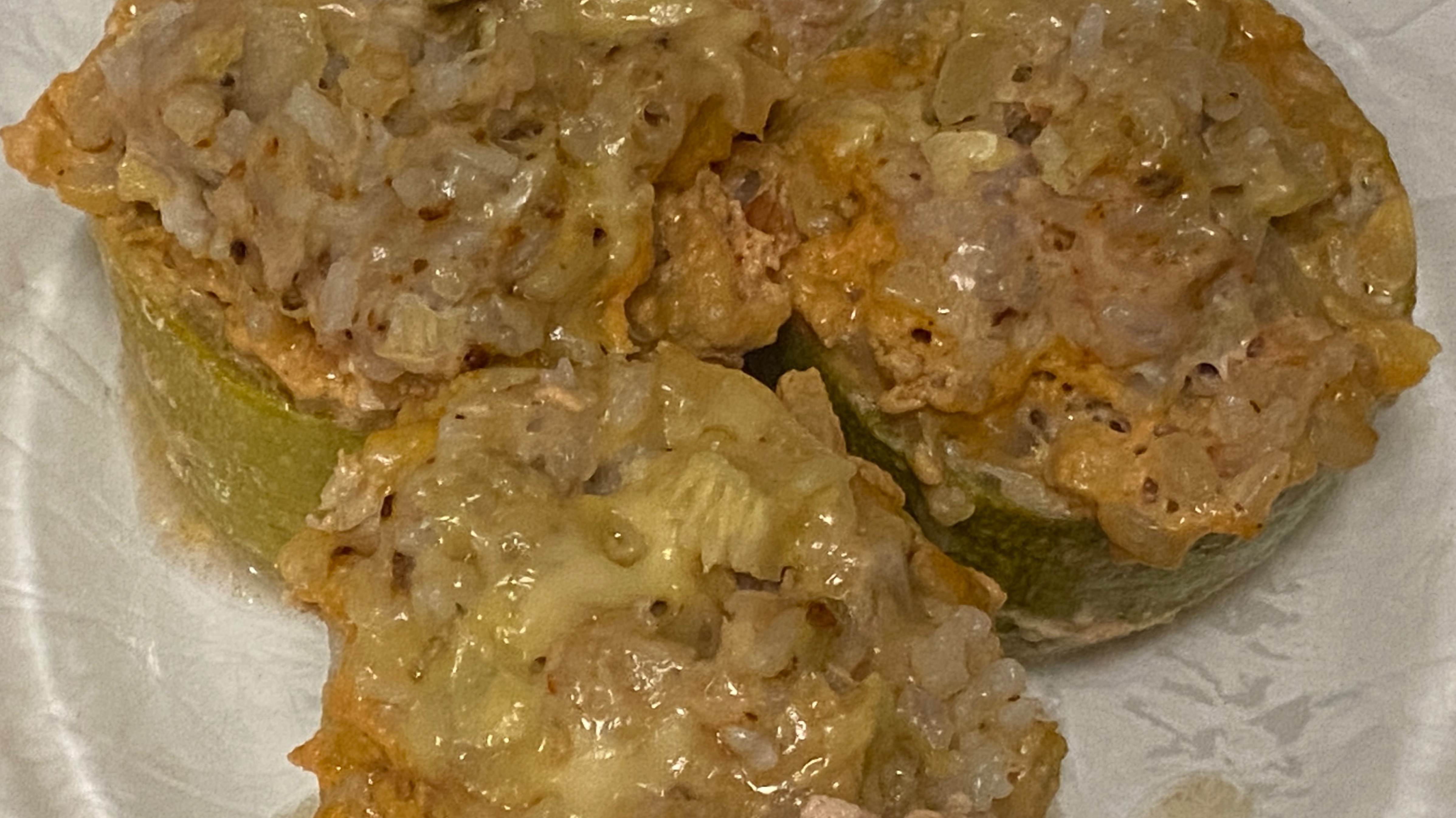 Фаршированные кабачки.
Вкусный и очень простой рецепт