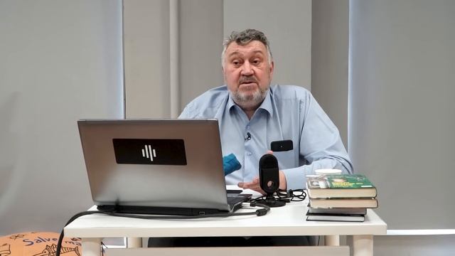 «Золотой век русского малахита». Лекция минералога Дмитрия Романова