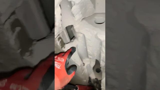 качество перегородок от застройщика "Эталон-сити" косяки укладки стен из блоков.