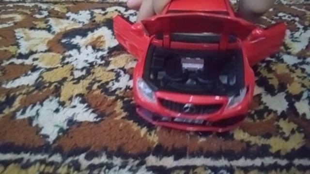 обзор на машинку Mercedes AMG k63 и обзор на машинку от Hot Wheels