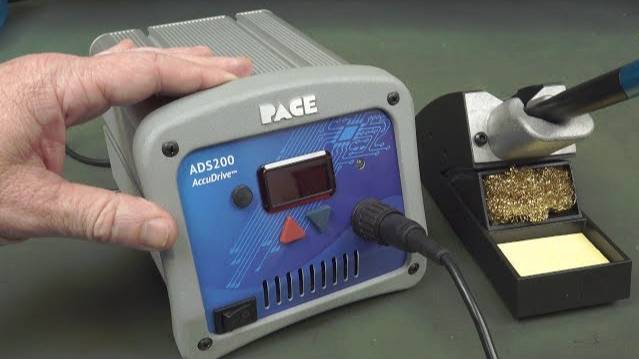 EEVblog #1106 - Pace ADS200 Soldering Station Review (JBC Killer?)