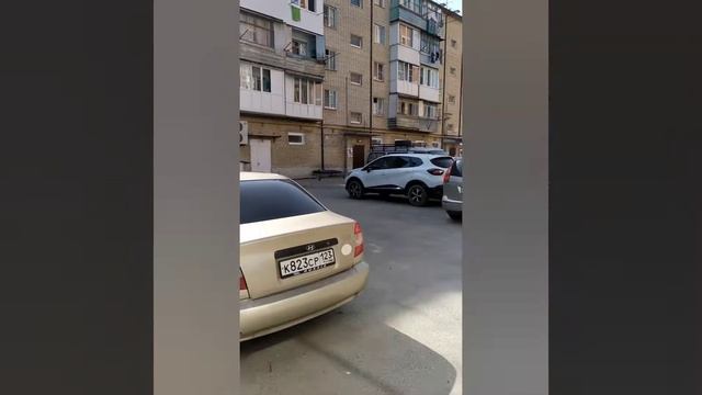 БЕСПРЕДЕЛ И БЕЗЗАКОНИЕ В Г. КРЫМСКЕ!!!КРАСНОДАРСКИЙ КРАЙ!!! НЕЗАКОННОЕ СТРОИТЕЛЬСТВО!!