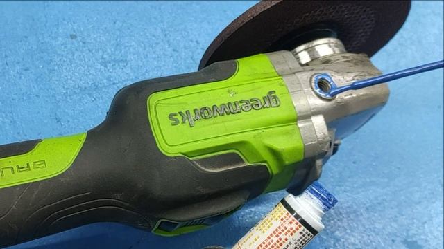 How to sharpen a drill bit in 10 seconds?! Even a child can handle it!!!