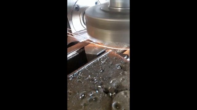 НГФ-110. Торцевая фреза в самодельной ВФГ ||| NGF-110. End mill in a homemade vertical head