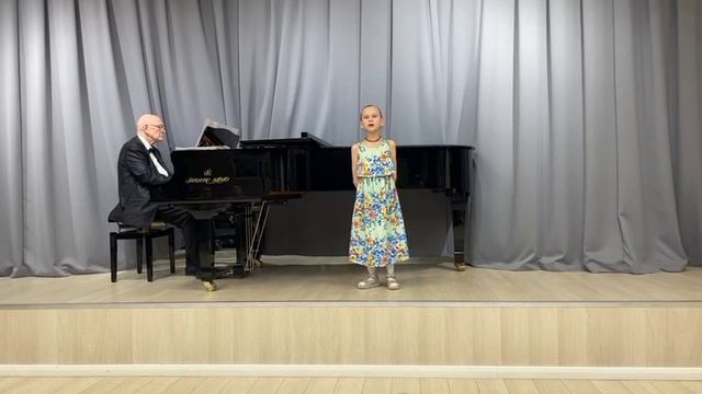 БОРИСОВА АЛИСА  (10 лет) ОВЗ и инвалидность. Песня "Мама"