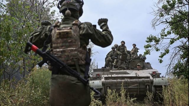 Российские военные вошли в Кураховку в ДНР