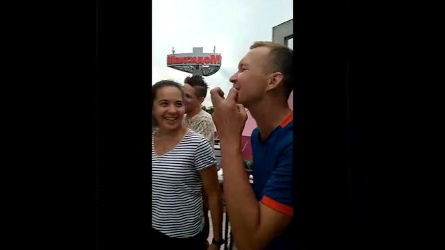 А в ластах тоже летают? :)