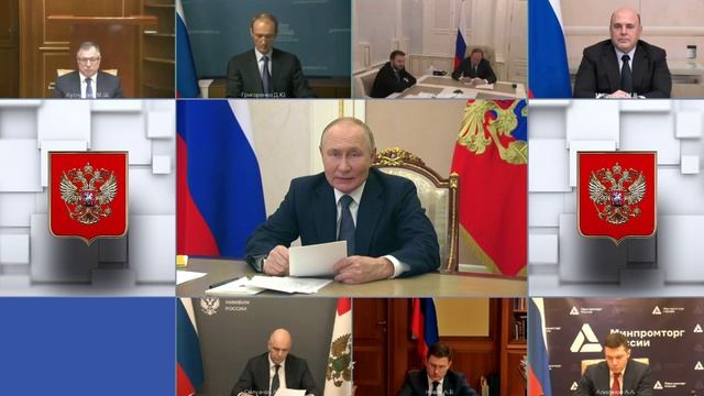 Президент России Владимир Путин в режиме видеоконференции проводит совещание по экономике