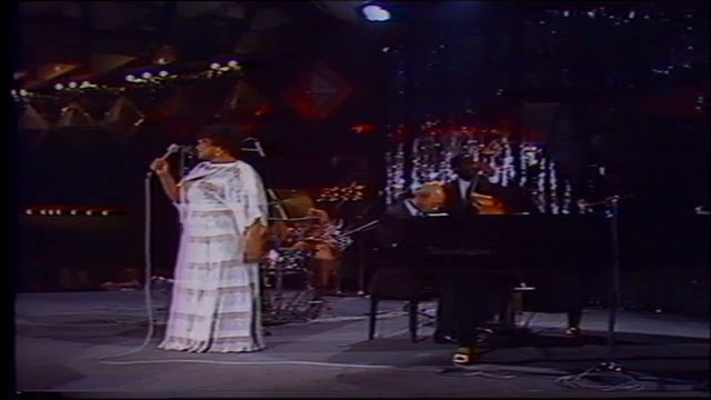 Ella Fitzgerald - I Ain't Got Nothing But The Blues (Live)  Montreux Jazz Festival 1969