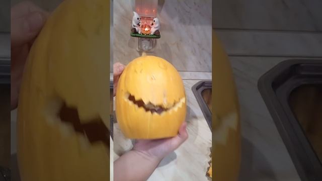 вырезание тыквы на хэллоуин 🎃👻