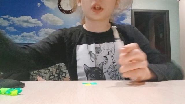Бабочки из резинок. Плетение из резинок!