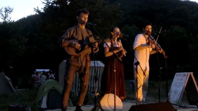 Во поле березка стояла, фолк качевая версия от гр. 