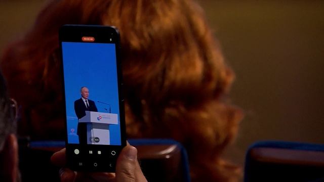 Путин выступил на пленарной сессии конгресса «Национальное здравоохранение 2024».