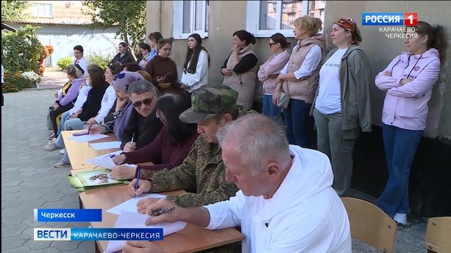 В Карачаево-Черкесском педагогическом колледже им. Умара Хабекова прошел большой спортивный праздник