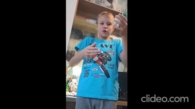 Когда ты маленький, и тебе всё кажется огромным....